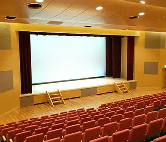 从新特丽亚（中部国际机场）前来